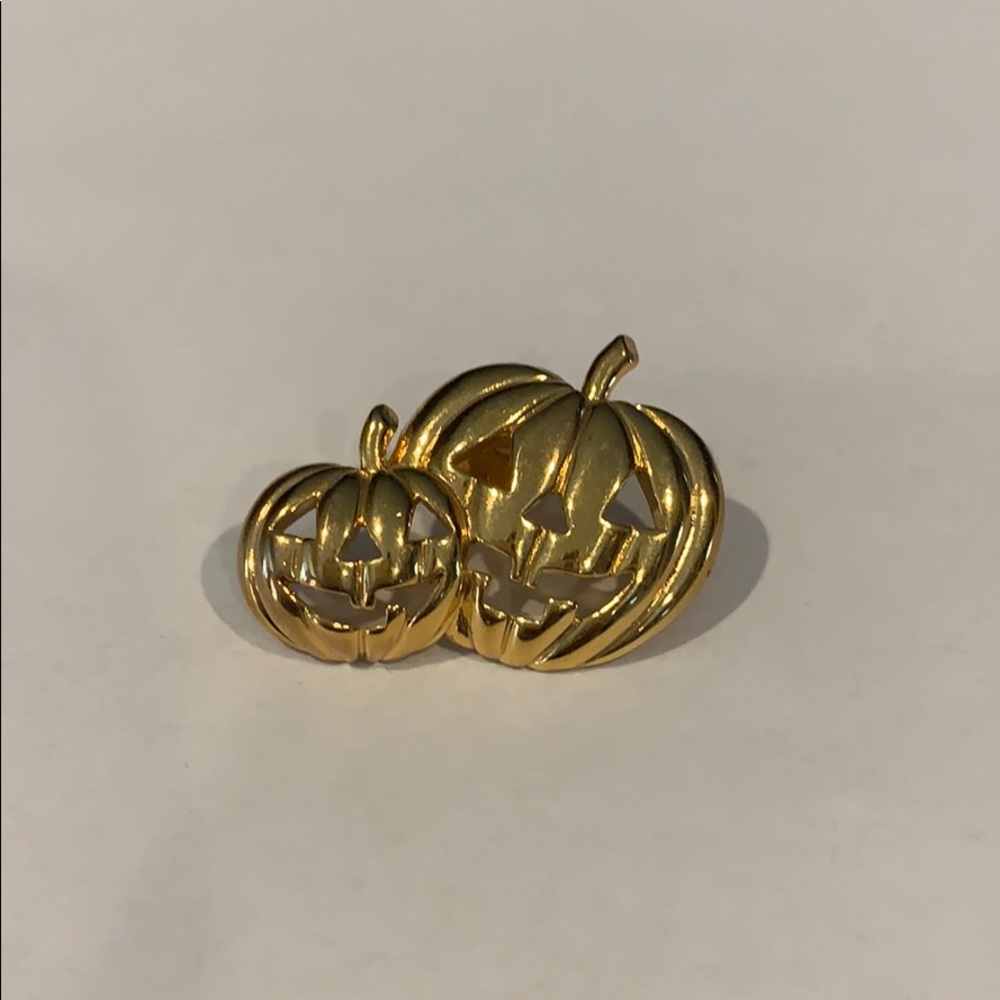 Avon Pin